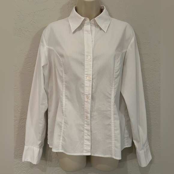 White, long sleeve women’s blouse size 10 - Picture 1 of 7